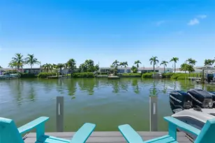 7870 Causeway Blvd S, Saint Petersburg, FL 33707 - Photo 65