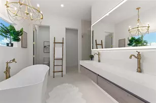 7870 Causeway Blvd S, Saint Petersburg, FL 33707 - Photo 29