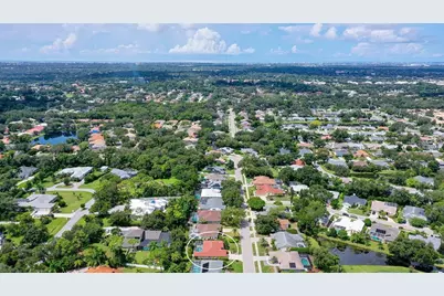 5220 Sunnydale Circle S, Sarasota, FL 34233 - Photo 49