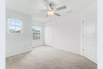 36420 Garden Wall Way, Zephyrhills, FL 33541 - Photo 11