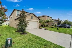 36420 Garden Wall Wy, Zephyrhills, FL 33541 - Photo 5