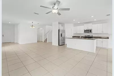 36420 Garden Wall Way, Zephyrhills, FL 33541 - Photo 13