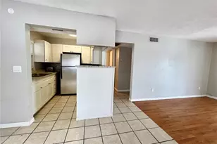 11705 3rd St E, Treasure Island, FL 33706 - Photo 7