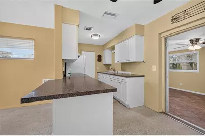 6549 21st Street N, Saint Petersburg, FL 33702 - Photo 7