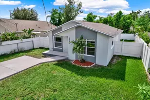 9304 N Elmer St, Tampa, FL 33612 - Photo 25
