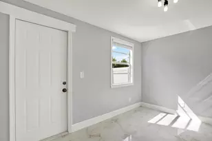 9304 N Elmer St, Tampa, FL 33612 - Photo 3