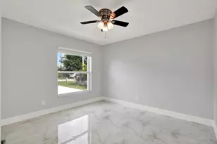 9304 N Elmer St, Tampa, FL 33612 - Photo 15