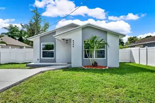 9304 N Elmer St, Tampa, FL 33612 - Photo 1