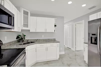 9304 N Elmer Street, Tampa, FL 33612 - Photo 9