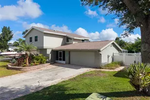 3992 Orchard Hill Cir, Palm Harbor, FL 34684 - Photo 7