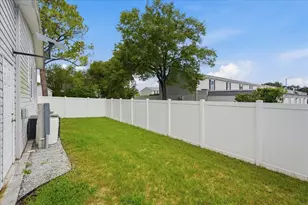 8903 Sheldon W Dr, Tampa, FL 33626 - Photo 49
