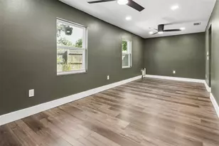 10420 N Hamner Ave, Tampa, FL 33612 - Photo 21