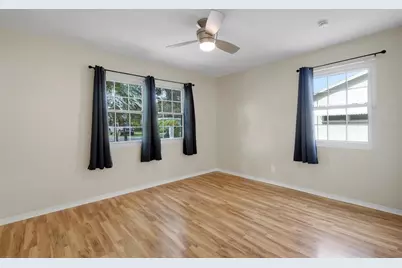 5211 48th Terrace N, Saint Petersburg, FL 33709 - Photo 19