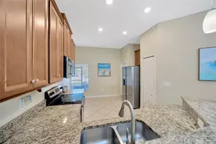 15430 Long Cypress Dr, Ruskin, FL 33573 - Photo 9