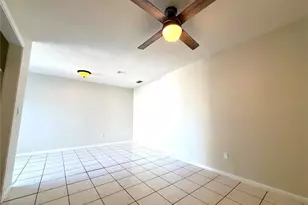 2119 W Henry Ave, Tampa, FL 33603 - Photo 17