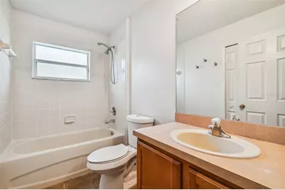 7956 Carriage Pointe Drive, Gibsonton, FL 33534 - Photo 17