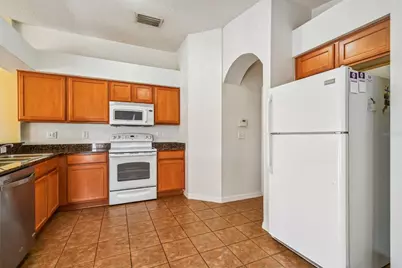 7956 Carriage Pointe Drive, Gibsonton, FL 33534 - Photo 11