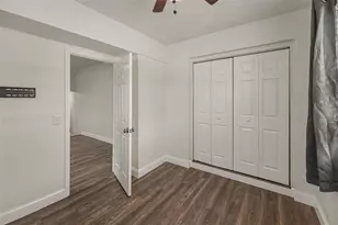 2140 22nd Ave N, Saint Petersburg, FL 33713 - Photo 15
