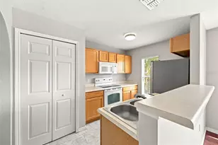 3805 Exeter Ln, Lakeland, FL 33810 - Photo 13