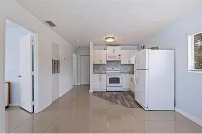 4801 S 14th Ave, Saint Petersburg, FL 33711 - Photo 7
