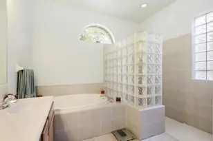 8357 Golden Prairie Dr, Tampa, FL 33647 - Photo 17