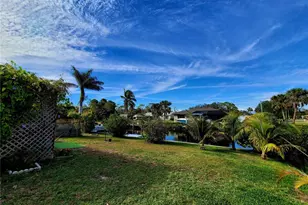 18710 Van Nuys Cir, Port Charlotte, FL 33948 - Photo 21