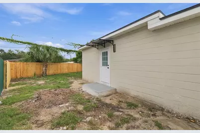 4415 Booker T Drive, Tampa, FL 33610 - Photo 27