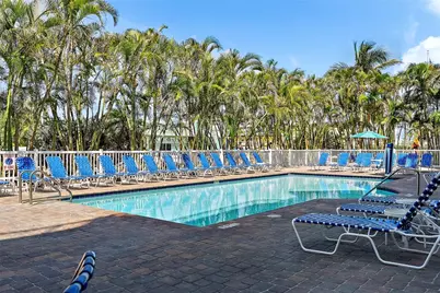 11605 Gulf Boulevard #203, Treasure Island, FL 33706 - Photo 29