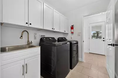 8727 Bay Crest Lane, Tampa, FL 33615 - Photo 27