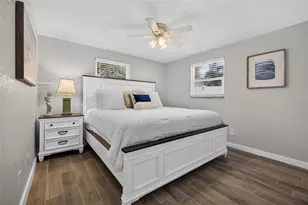 209 Tallahassee Dr NE, Saint Petersburg, FL 33702 - Photo 25