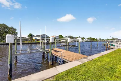 209 Tallahassee Drive NE, Saint Petersburg, FL 33702 - Photo 31
