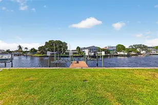 209 Tallahassee Dr NE, Saint Petersburg, FL 33702 - Photo 31