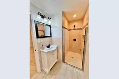 1312 Windsor Way, Tampa, FL 33619 - Photo 13