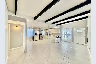 1312 Windsor Way, Tampa, FL 33619 - Photo 5