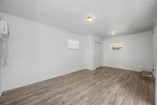 1001 Queen St S, Saint Petersburg, FL 33712 - Photo 11