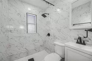 1001 Queen St S, Saint Petersburg, FL 33712 - Photo 13