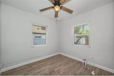 1001 Queen Street S, Saint Petersburg, FL 33712 - Photo 17