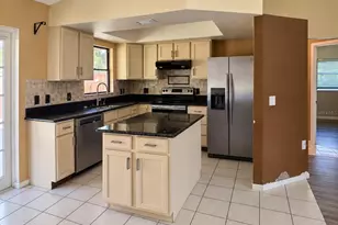 4723 Busti Dr, Sarasota, FL 34232 - Photo 5