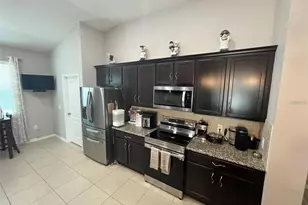 12007 Rambling Stream Dr, Riverview, FL 33569 - Photo 7