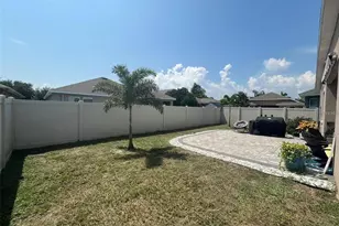 12007 Rambling Stream Dr, Riverview, FL 33569 - Photo 31