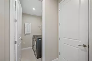 2788 Leafwing Ct, Palm Harbor, FL 34683 - Photo 9