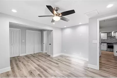 2707 W Kenmore Avenue, Tampa, FL 33614 - Photo 15