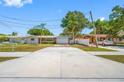 1367 Indian Rocks Road S, Largo, FL 33770 - Photo 17