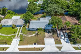 1367 Indian Rocks Road S, Largo, FL 33770 - Photo 7