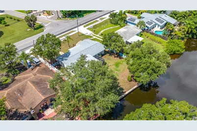 1367 Indian Rocks Road S, Largo, FL 33770 - Photo 9