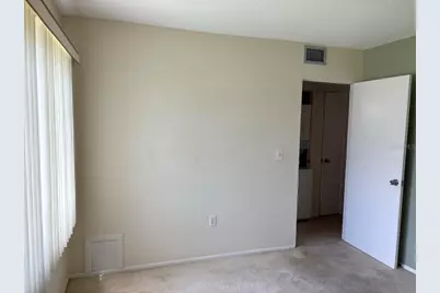39 Strathmore Boulevard, Sarasota, FL 34233 - Photo 5