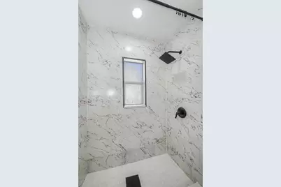 1001 Queen Street S, Saint Petersburg, FL 33712 - Photo 13