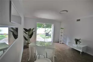 4805 Rilma Ave, Sarasota, FL 34234 - Photo 5