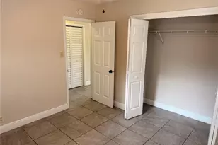 10123 N 11th St, Tampa, FL 33612 - Photo 21