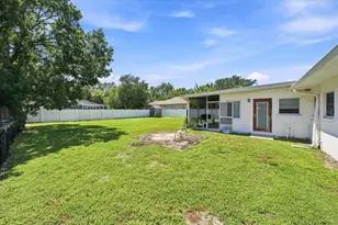 3004 W Marlin Ave, Tampa, FL 33611 - Photo 13